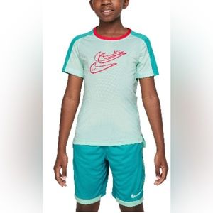 *Price is Firm* Nike Dri-Fit Training Top (Big Boy) Mint Foam L 14-16